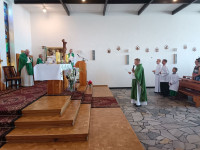 Powitanie ks. Proboszcza Roberta Uflanta przez władze kościelne