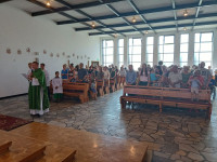 Powitanie ks. Proboszcza Roberta Uflanta przez władze kościelne